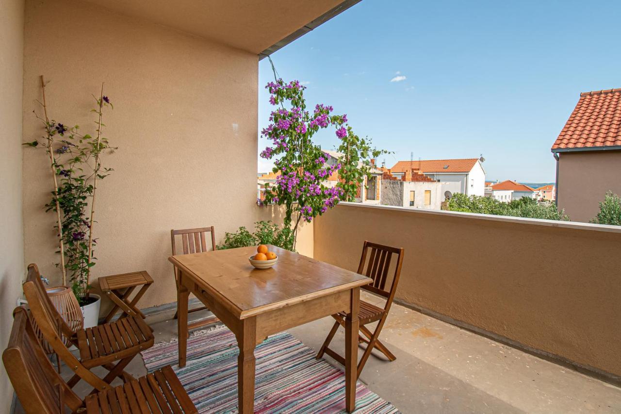 Apartment Nikola Kaštel Novi エクステリア 写真