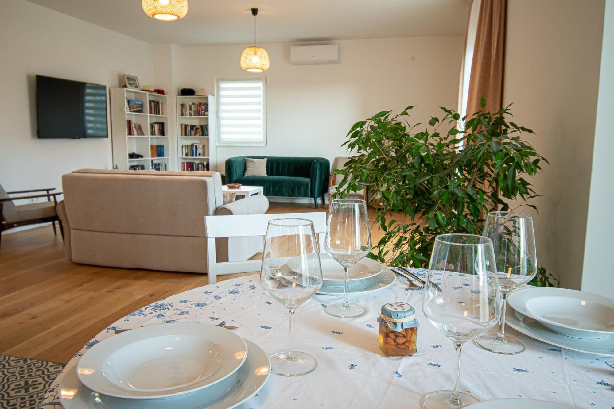Apartment Nikola Kaštel Novi エクステリア 写真